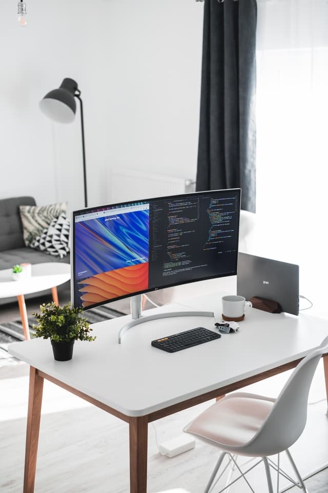 alexandru-acea--WBYxmW4yuw-unsplash
